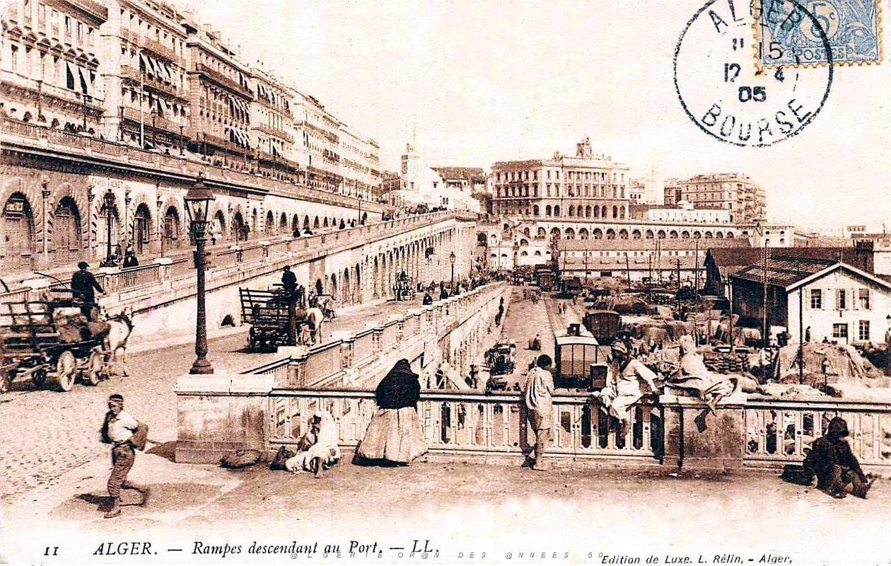 Alger - Rampes descendant au Port .jpg